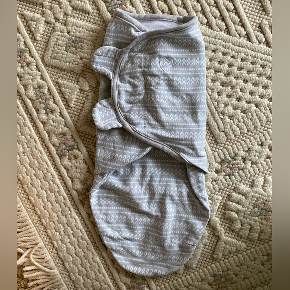 NWOT SwaddleMe SM/MED Swaddle